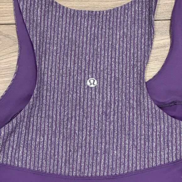 Lululemon Run First Base Tank Top Womens Size 2 Small Purple Hyper Stripe - Picture 3 of 3